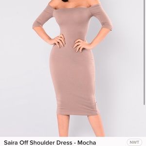 Off the shoulder dress💙